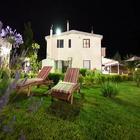 فندق مبيت وإفطار Eden Sassi 4*