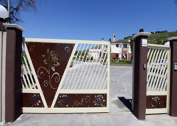 Bed & Breakfast Eden Sassi 4*